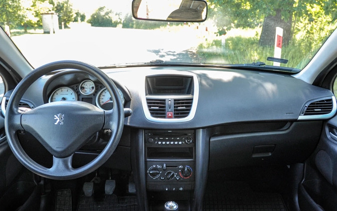 Peugeot 207 cena 11900 przebieg: 164000, rok produkcji 2008 z Białogard małe 46